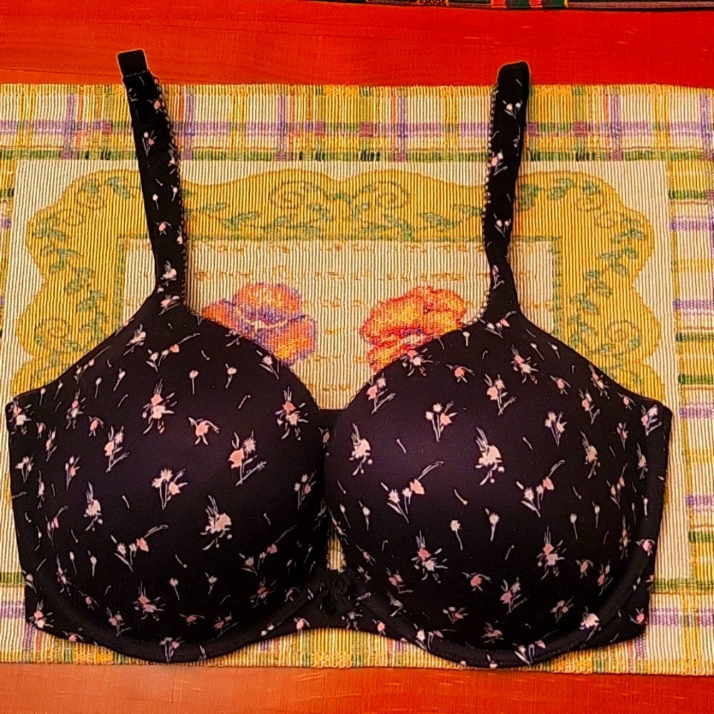 Victoria's Secret underwire bra